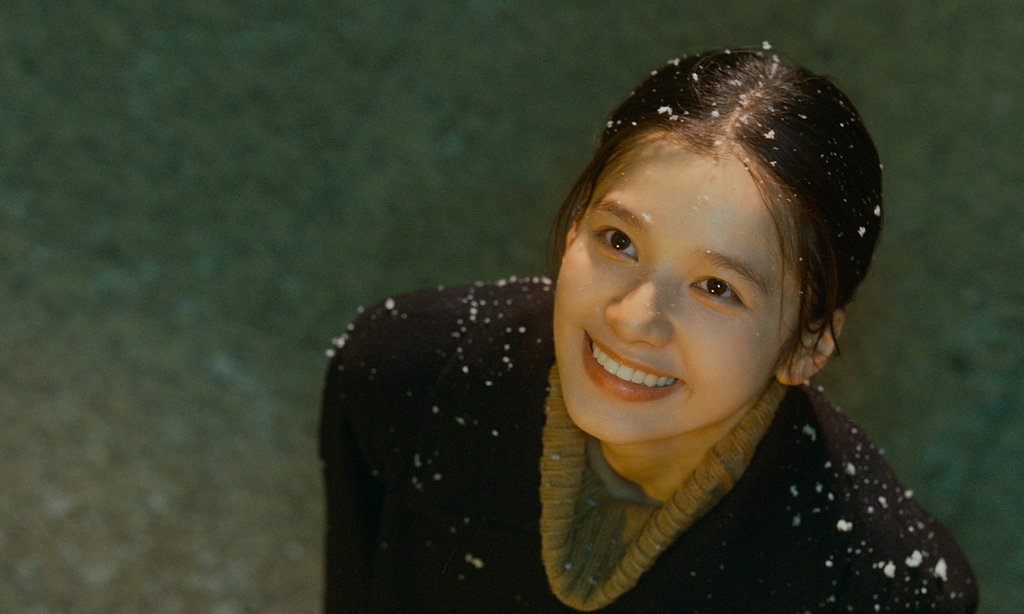 아픈 현실, 눈보라 녹이는 순애보…영화 '청춘적니'