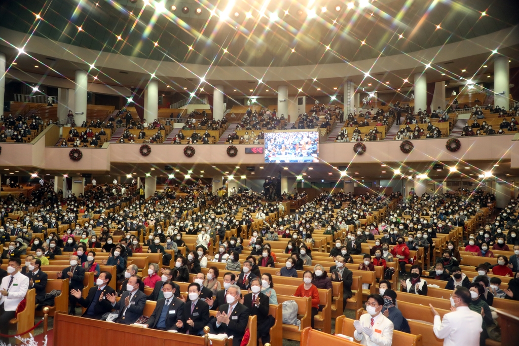 이웃의 고통과 가난을 함께…전국서 성탄절 미사·예배(종합)