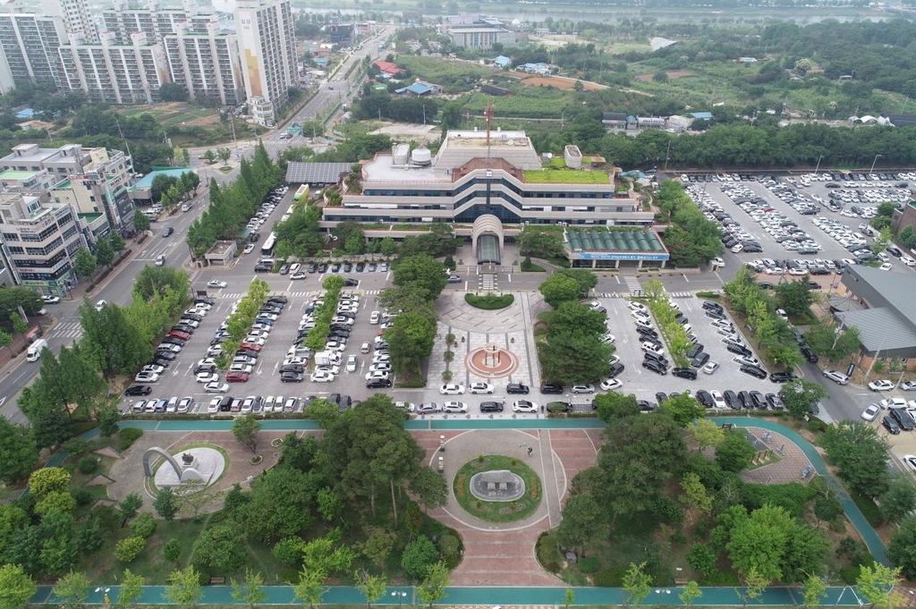 아산시 "'시립합창단 상임화' 노조 요구 긍정적으로 검토"