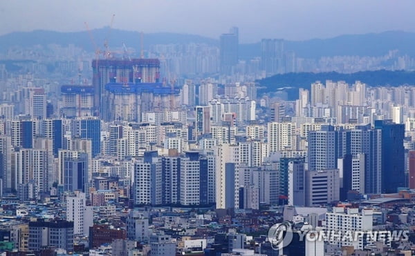 "서울 아파트 한 채 사려면 '안 먹고 안 쓰고' 38년"