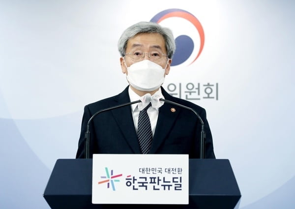 "내년 가계부채 총량 관리, 중·저신용자 제외 검토"