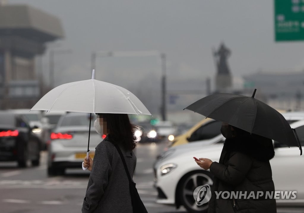 내일 포근하고 탁한 공기…수도권 등 미세먼지 '나쁨'