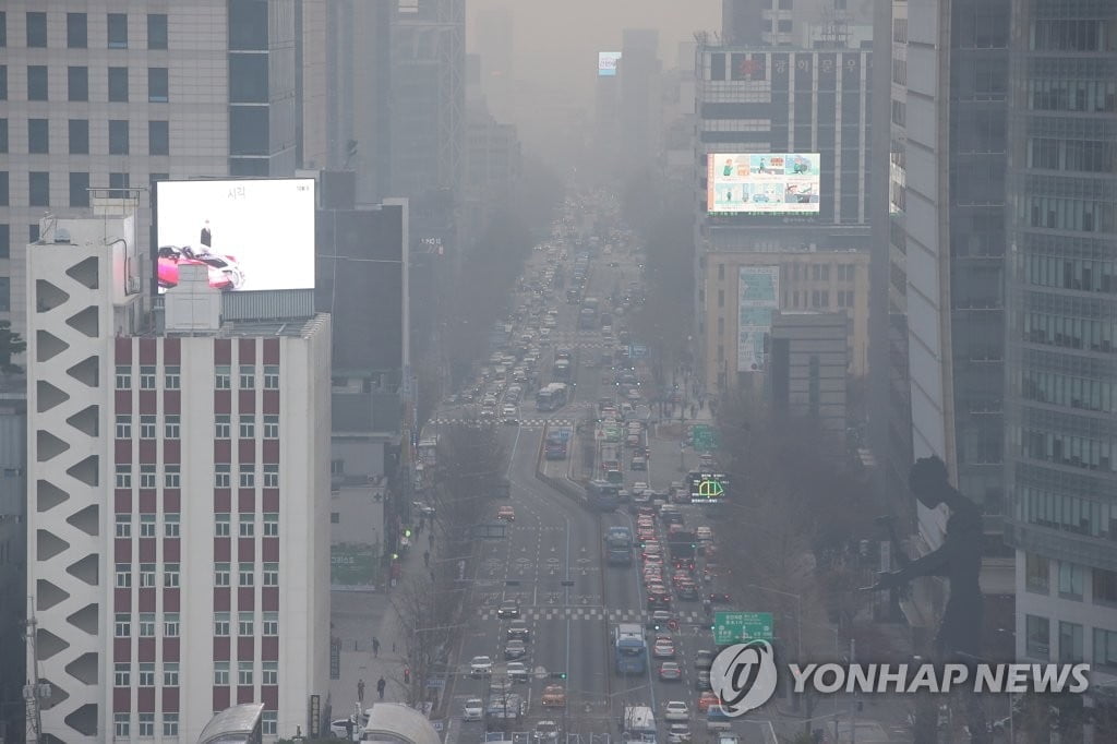 월요일 미세먼지 '골치'…크리스마스까지 눈 소식 없어