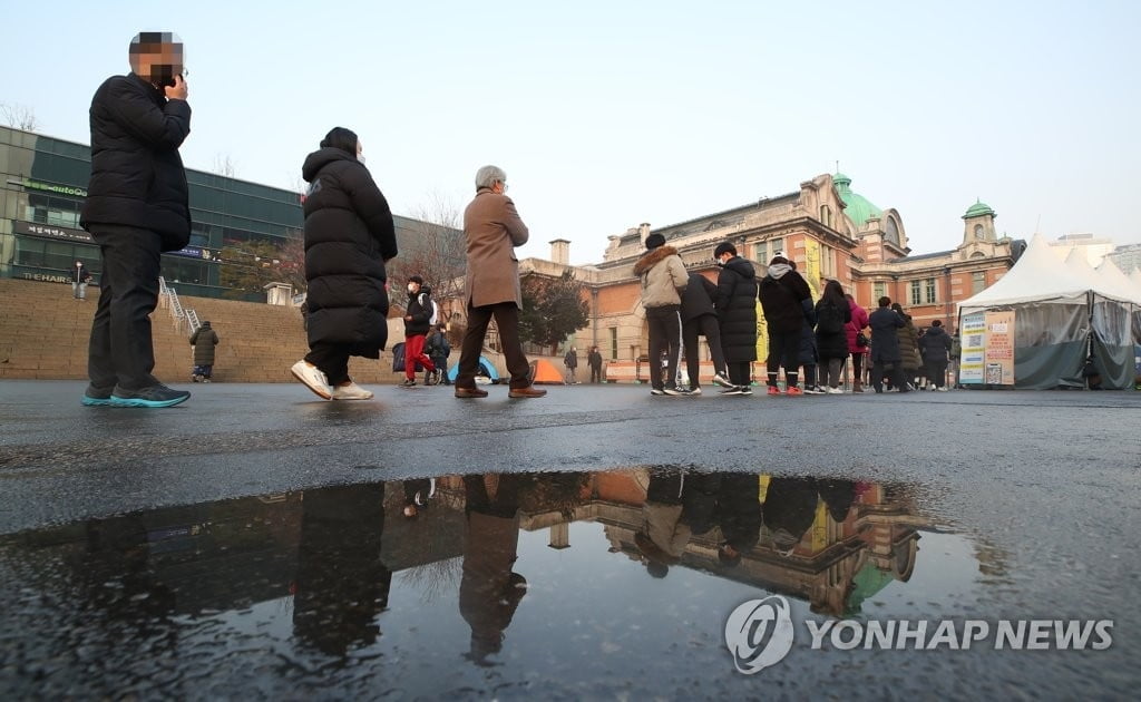 서울 오후 6시까지 1,406명 확진…동시간대 최다