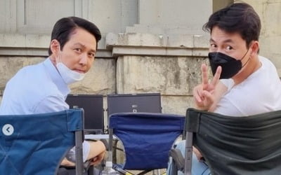 '오징어게임' 잘나가더니…이정재·정우성, 1050억 '잭팟'