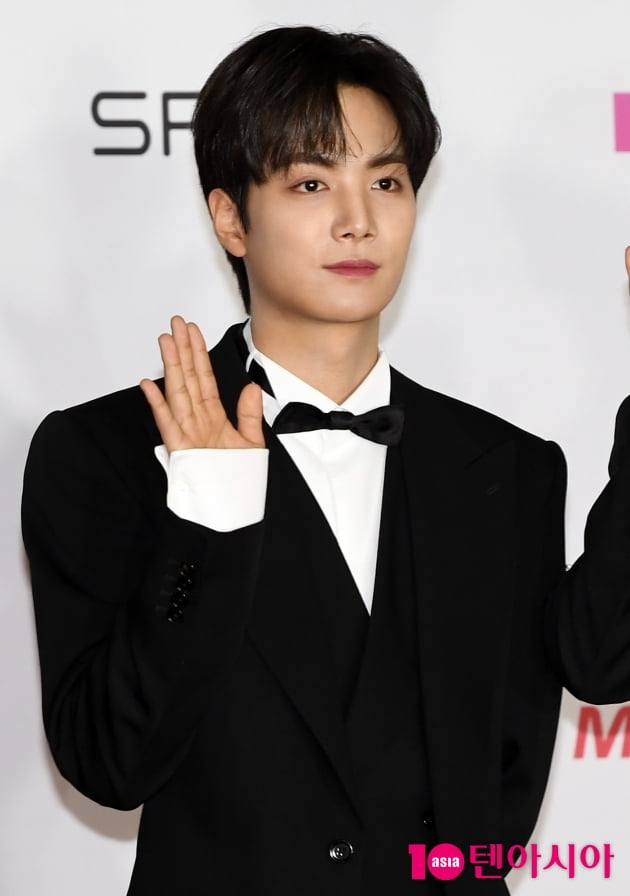 [TEN 포토] 뉴이스트 JR '안구정화 비주얼'