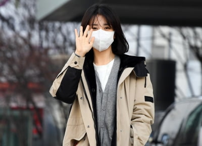 [TEN 포토] 박하선 '방송국을 밝히는 미모'