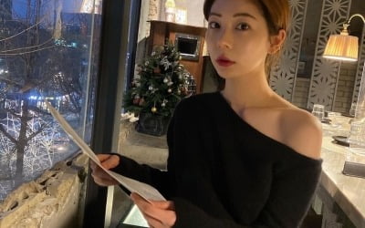 '정겨운♥' 김우림, 연말 데이트하다 맹추위에 잃어버린 왼쪽 어깨 "괜찮아" [TEN★]