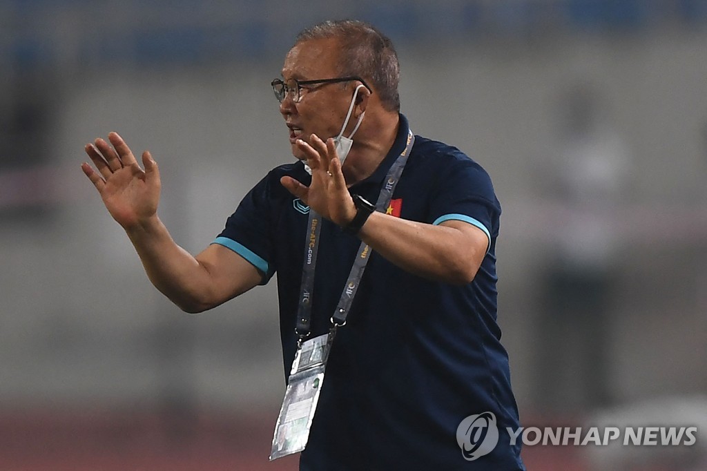 박항서의 베트남, 스즈키컵 첫 경기서 라오스 2-0 격파