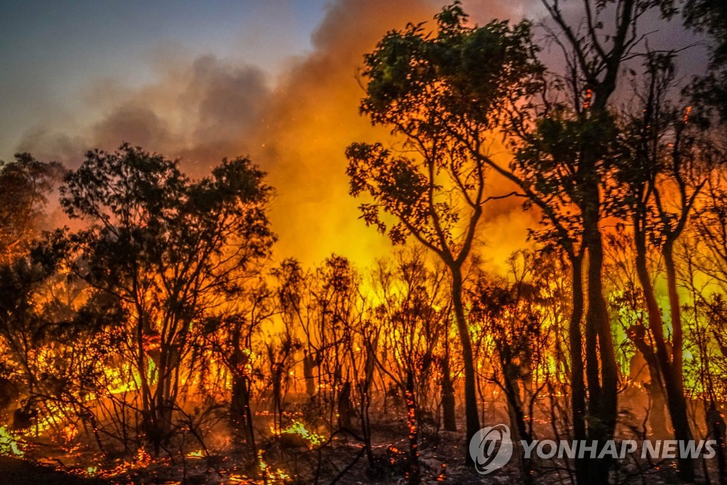 [월드&포토] 호주 서부서 잇따른 산불에 긴급 대피령