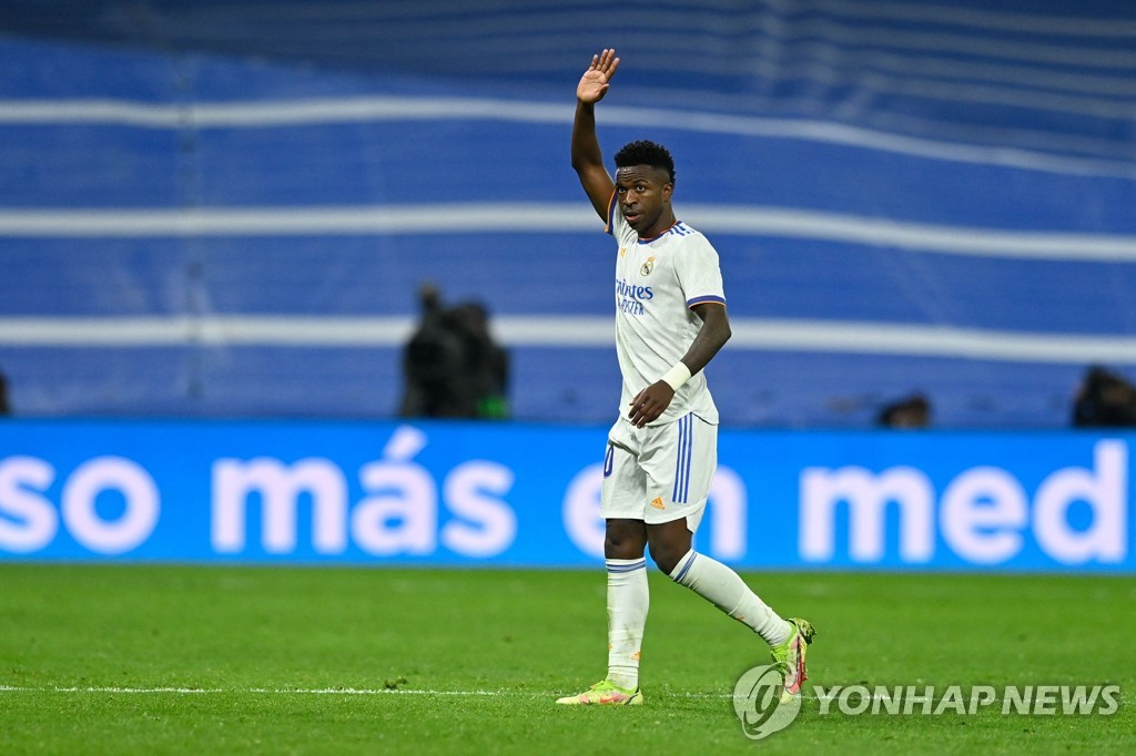 레알 마드리드, 마드리드 더비 2-0 완승…비니시우스 멀티 도움