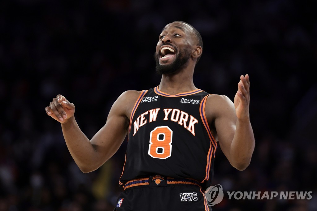 '커리 33점' NBA 골든스테이트, 피닉스 꺾고 선두 탈환