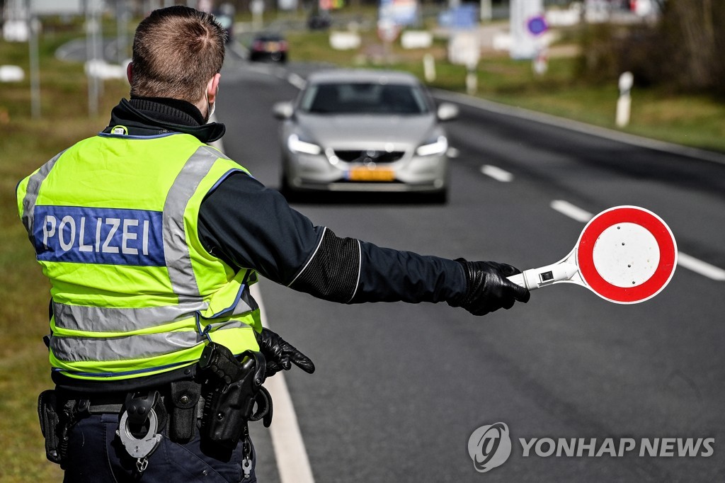 '오미크론 비상'에 EU 회원국들끼리도 입국규제 강화