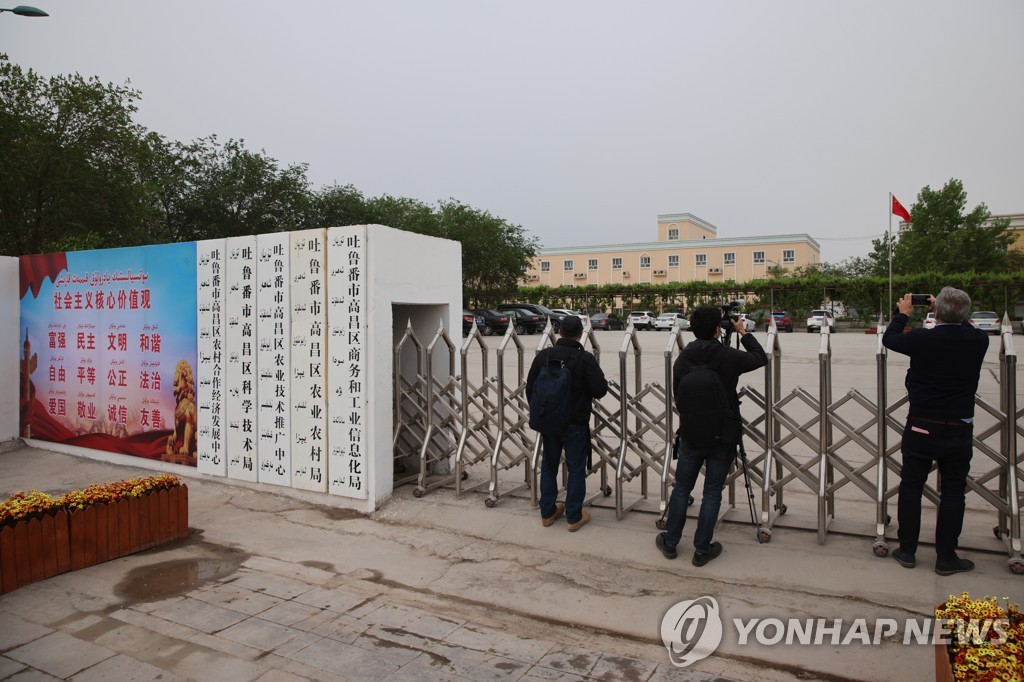 '올림픽 외교 보이콧' 美, 中에 무더기 제재…신장제품 수입금지(종합2보)