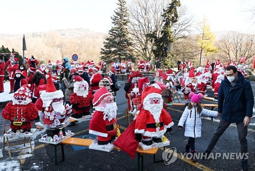 이탈리아 주교, 아이들에 "산타 없다"…'동심파괴' 항의에 사과