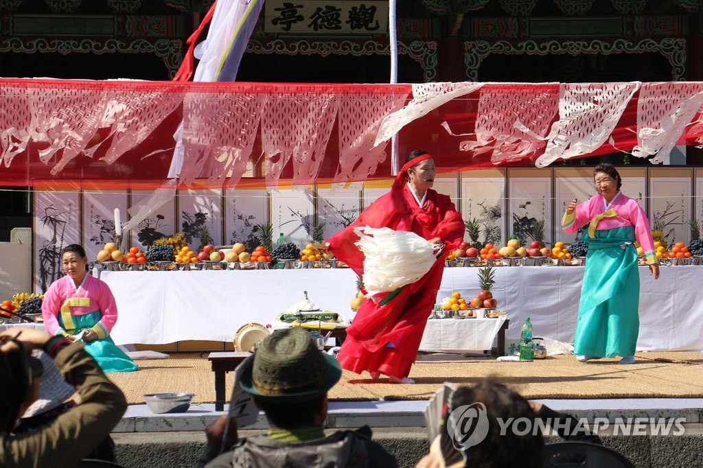 "제주큰굿, 제주와 나라의 재산…전승·보전 위해 노력"