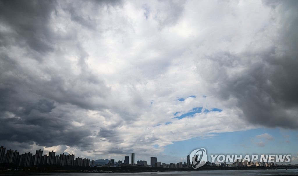 [내일날씨] 전국 흐리고 곳곳에 빗방울…수도권 미세먼지 '나쁨'