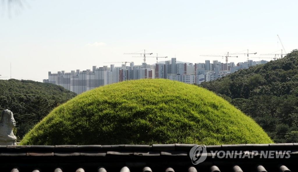 조선 왕릉 옆 검단신도시 아파트 공사 재개…집행정지 인용(종합)