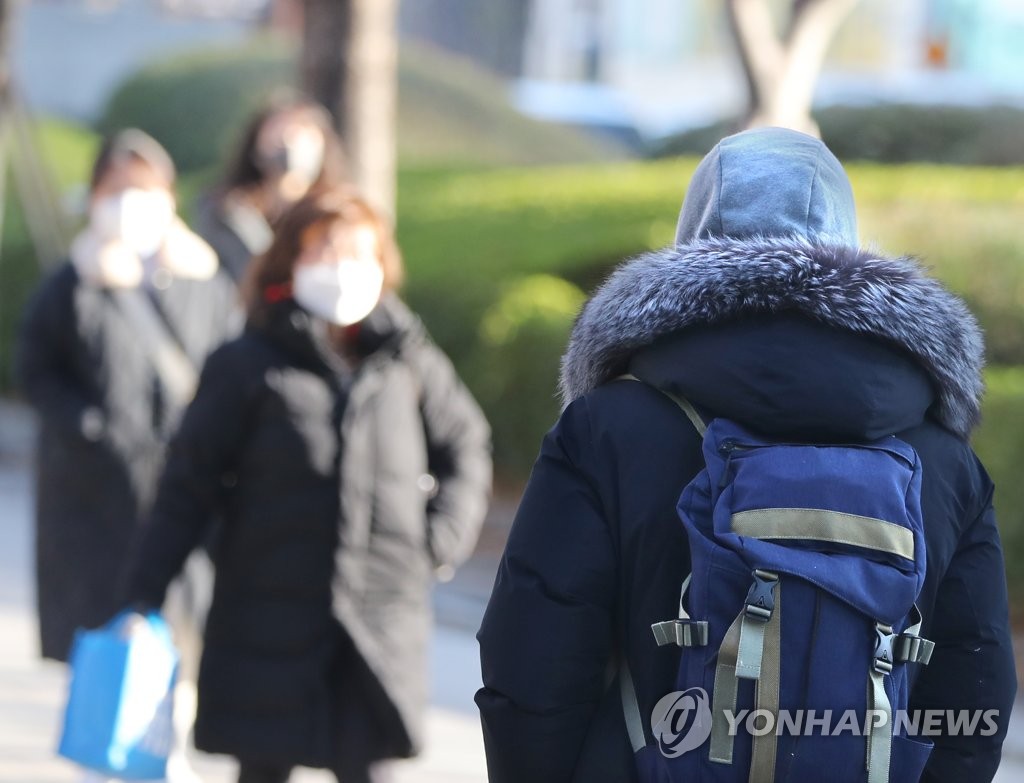 부산·울산·경남 찬바람에 기온 '뚝'…미세먼지 '좋음'