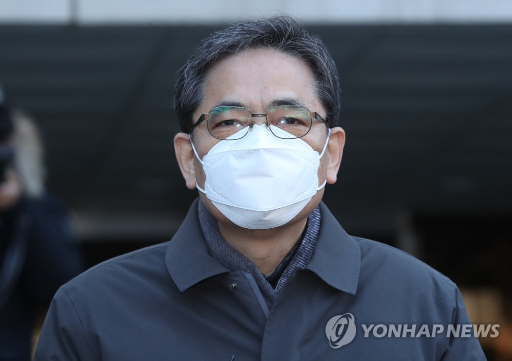 곽상도 "검찰, 다른 '50억 클럽' 면죄부"…밤늦게 구속여부 결정(종합)
