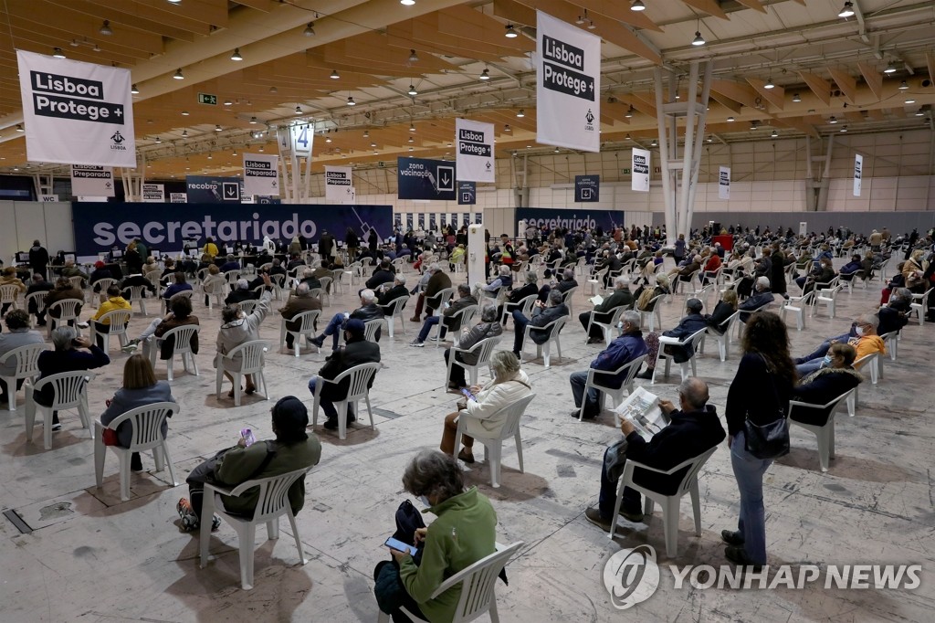 '돌풍에서 태풍으로' 전세계 오미크론 경보…지구촌 우울한 연말