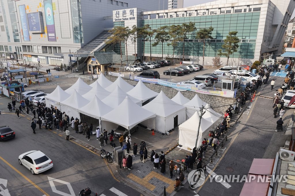 위중증 774명, 또 최다 기록…신규확진 역대 월요일중 가장 많아(종합)