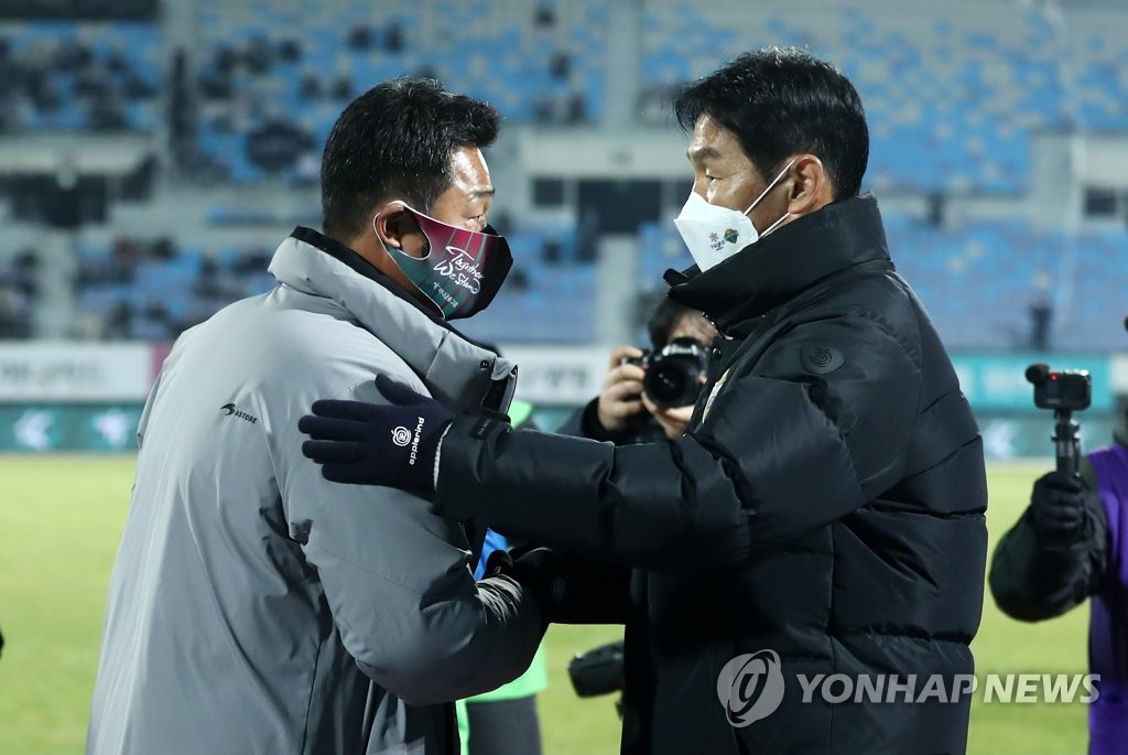 '2부 리그 감독' 될 위기 놓인 최용수 "반전 드라마 쓰겠다"