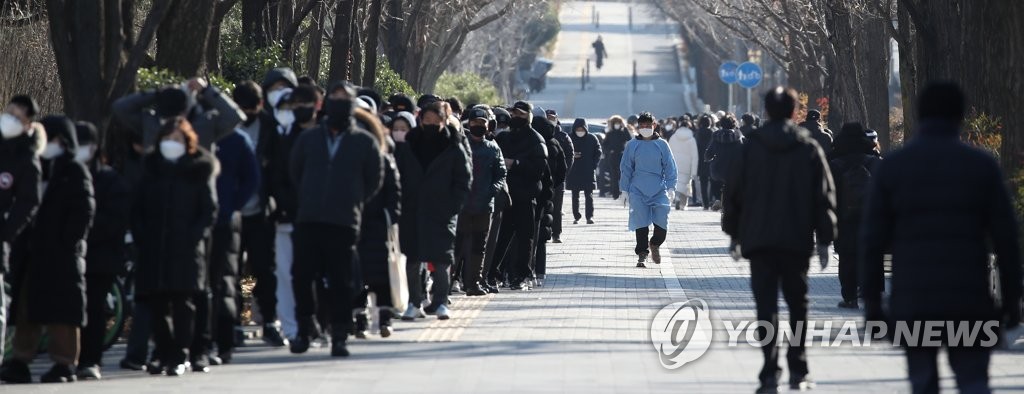 경남 81명 확진·1명 사망…확진자 접촉·요양시설 집단감염