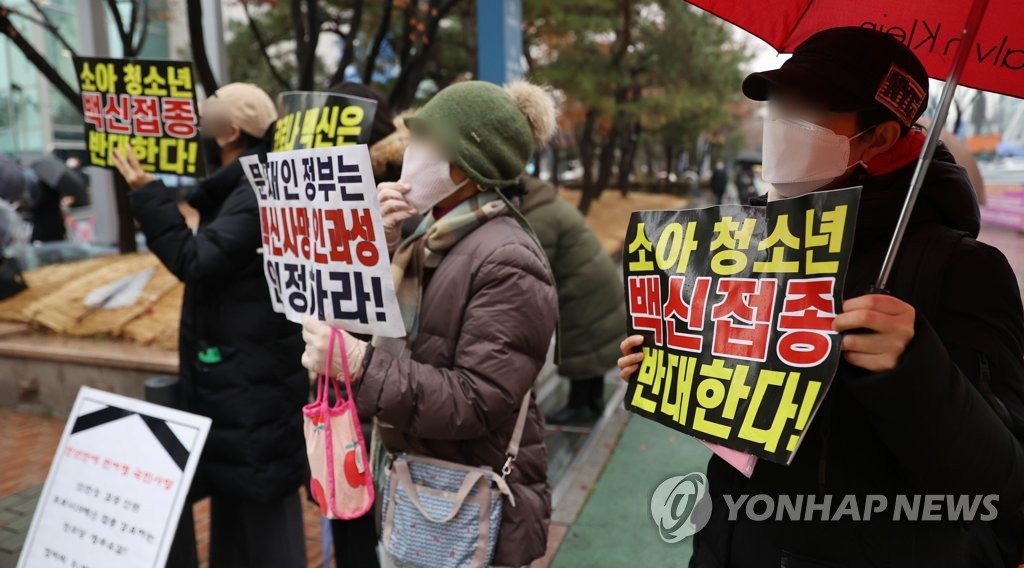 초등생 코로나 확진자 급증…"백신접종한 중고생, 감염률 낮다"(종합2보)