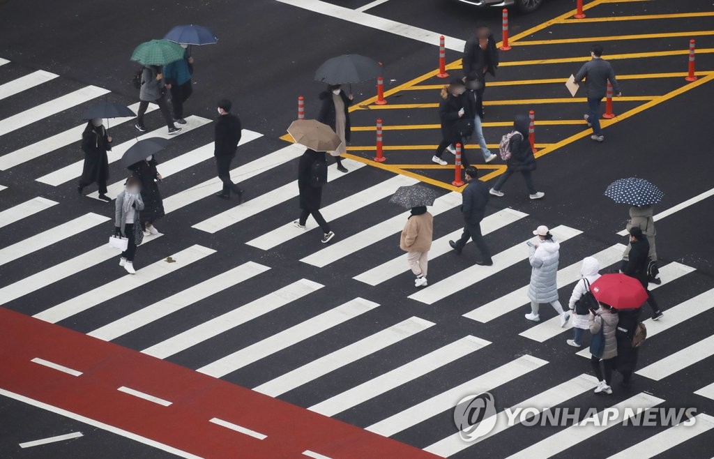 내일 제주·남부지방 비…수도권 오전 한때 미세먼지 '매우나쁨'