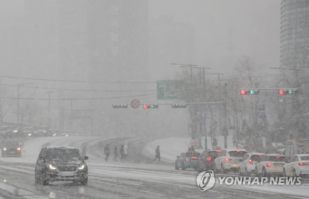 눈이 무서운 보험업계…지난주 수도권 4.5㎝ 눈에 차사고 68%↑