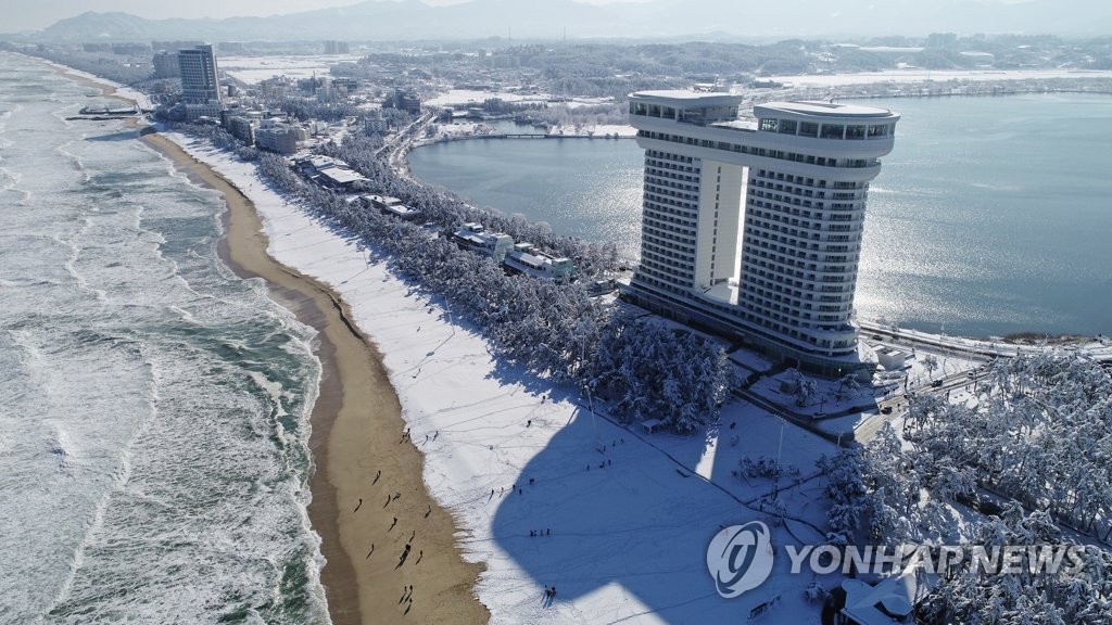 강원 밤까지 내륙·산지에 1∼3㎝ 눈…"교통안전 주의"