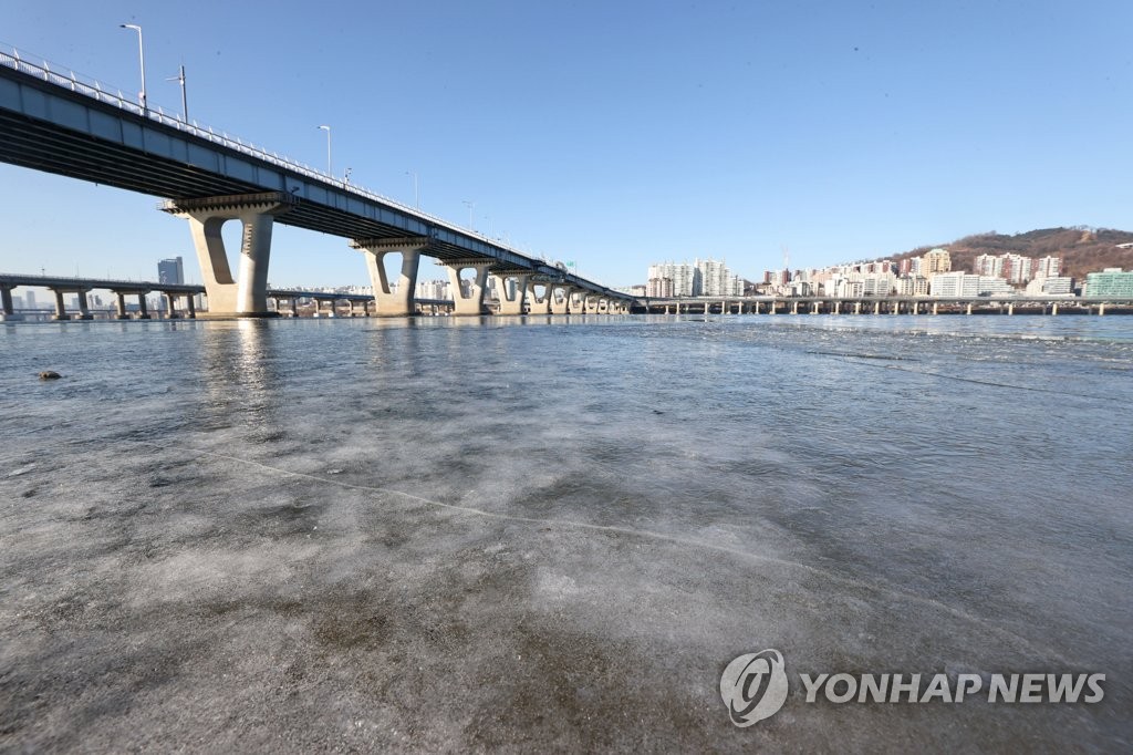 출근길 영하 10도 한파 계속…낮부터 조금 풀려