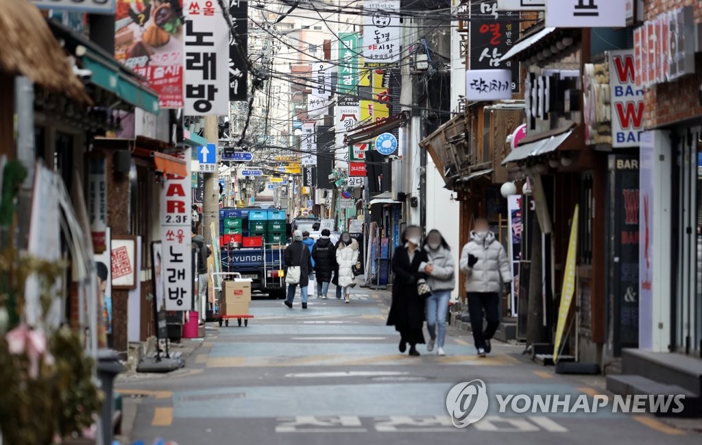 먹는 코로나 치료제, 게임체인저 될까…중증 막고 오미크론 치료