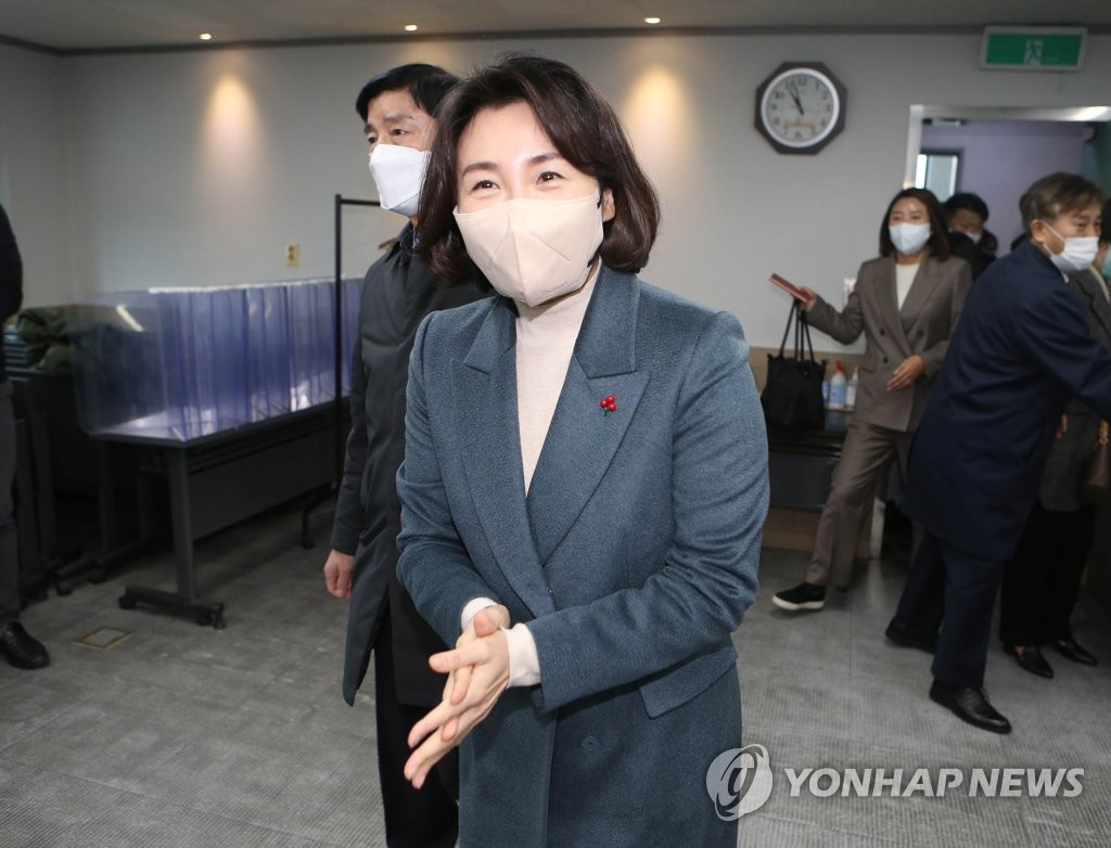 野 "'혜경궁 김씨' 수사 재개해야…李 인권변호사 코스프레"(종합)