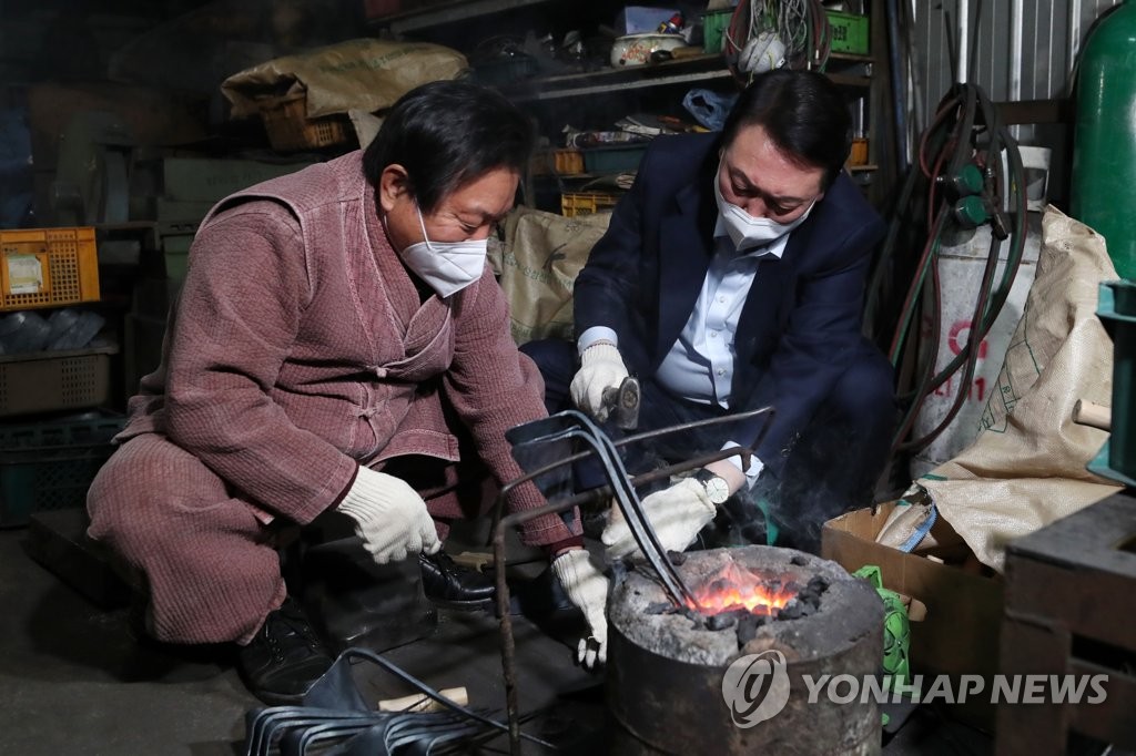 尹, 6·25 전적지서 "소총 하나 든 젊은이처럼 정치 뛰어들었다"(종합)