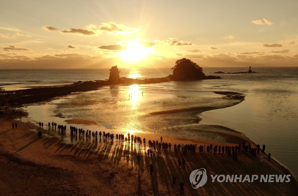 방역 속 '아듀! 2021'…전국 해넘이 명소 '한적·차분'