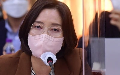 이영, 스토킹 범죄 처벌 강화법안 제출…100m 접근하면 징역형