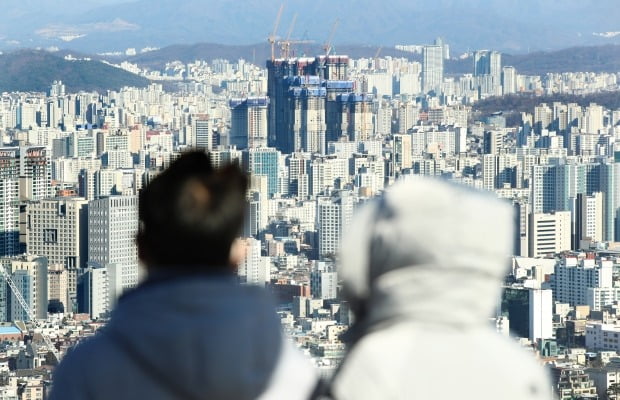 서울 남산에서 바라본 서울 시내 아파트 단지. 사진=연합뉴스