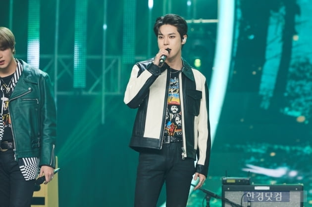 [포토] NCT 도영, '상남자 눈빛~' (2021 MBC 가요대제전)