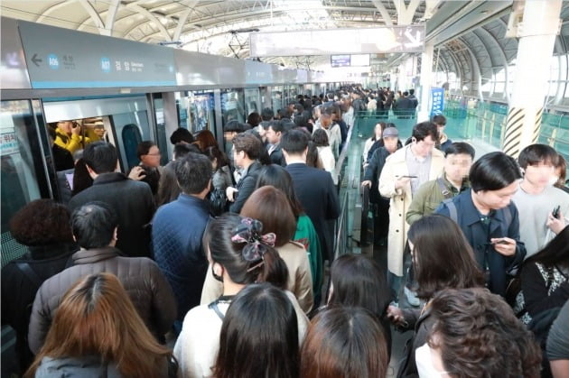 공항철도 서울역 방면 계양역 승강장 모습. 공항철도 제공