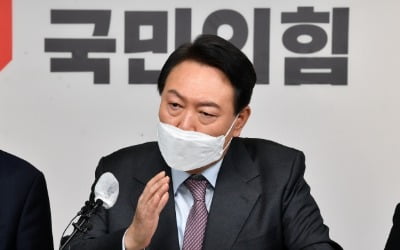 윤석열 "담배 사회갈등 줄이겠다…최소한의 흡연구역 제공"