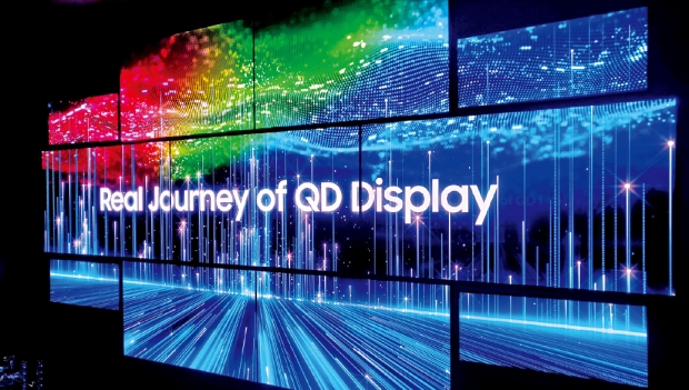 삼성디스플레이가 지난 4일 미국 라스베이거스에서 열린 CES 2022에서 공개한 QD(퀀텀닷) OLED 디스플레이.  삼성디스플레이  제공 