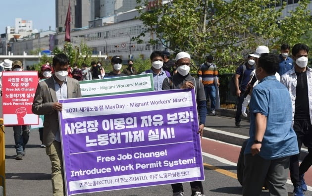 외국인 노동자 사업장 옮기려면 사업주 허락 필요할까 [법알못 판례 읽기]