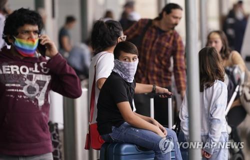 새해에도 美 항공대란 계속…연휴 마지막날 2천200편 넘게 결항