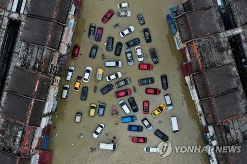 말레이시아 연초부터 물난리…이재민 12만5천명으로 늘어