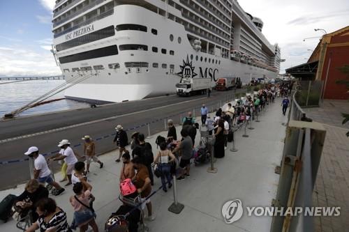 브라질, 크루즈선 코로나 확진자 잇따르자 운항 잠정 중단