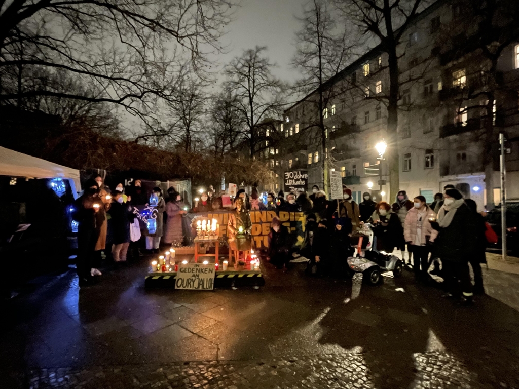 "제자리 머물러야" 베를린 소녀상앞 수요시위 30주년 기념집회