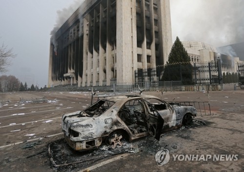 "중국, 카자흐는 이웃…질서회복·경제안정 지원할 것"