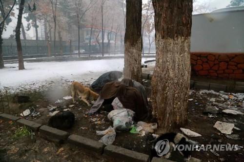 [월드&포토] 경제난에 혹독한 겨울까지 덮친 아프간…곳곳 참상